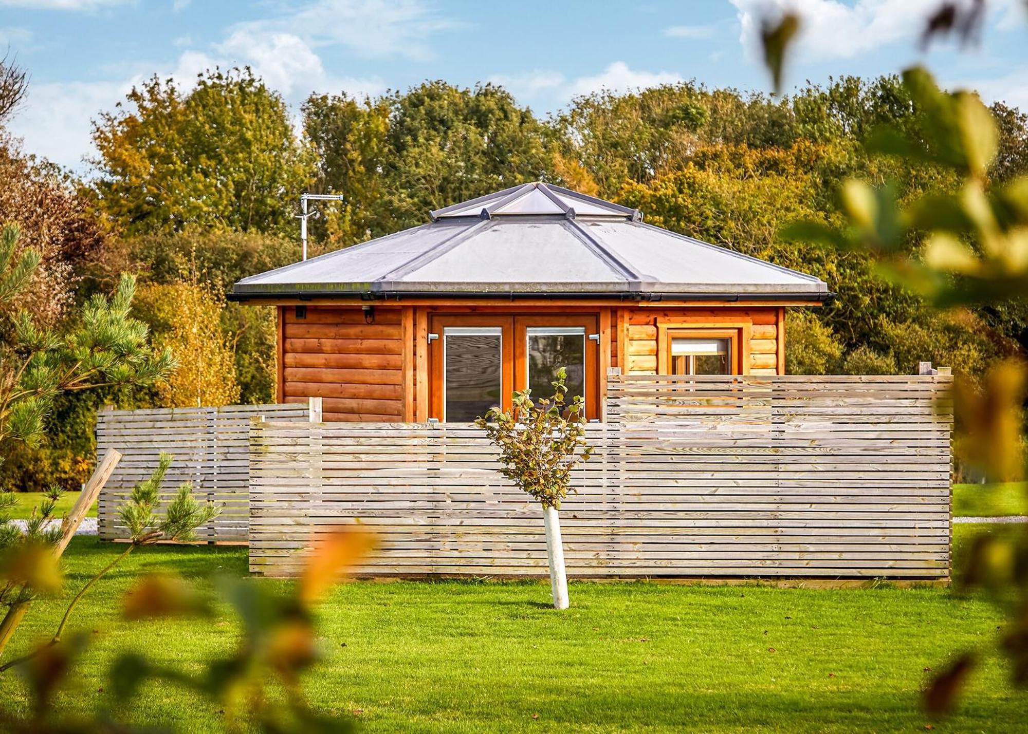 Green Meadows Park Garton Exterior photo