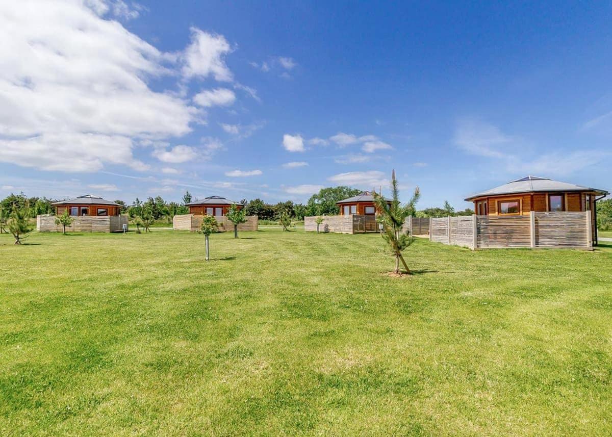 Green Meadows Park Garton Exterior photo